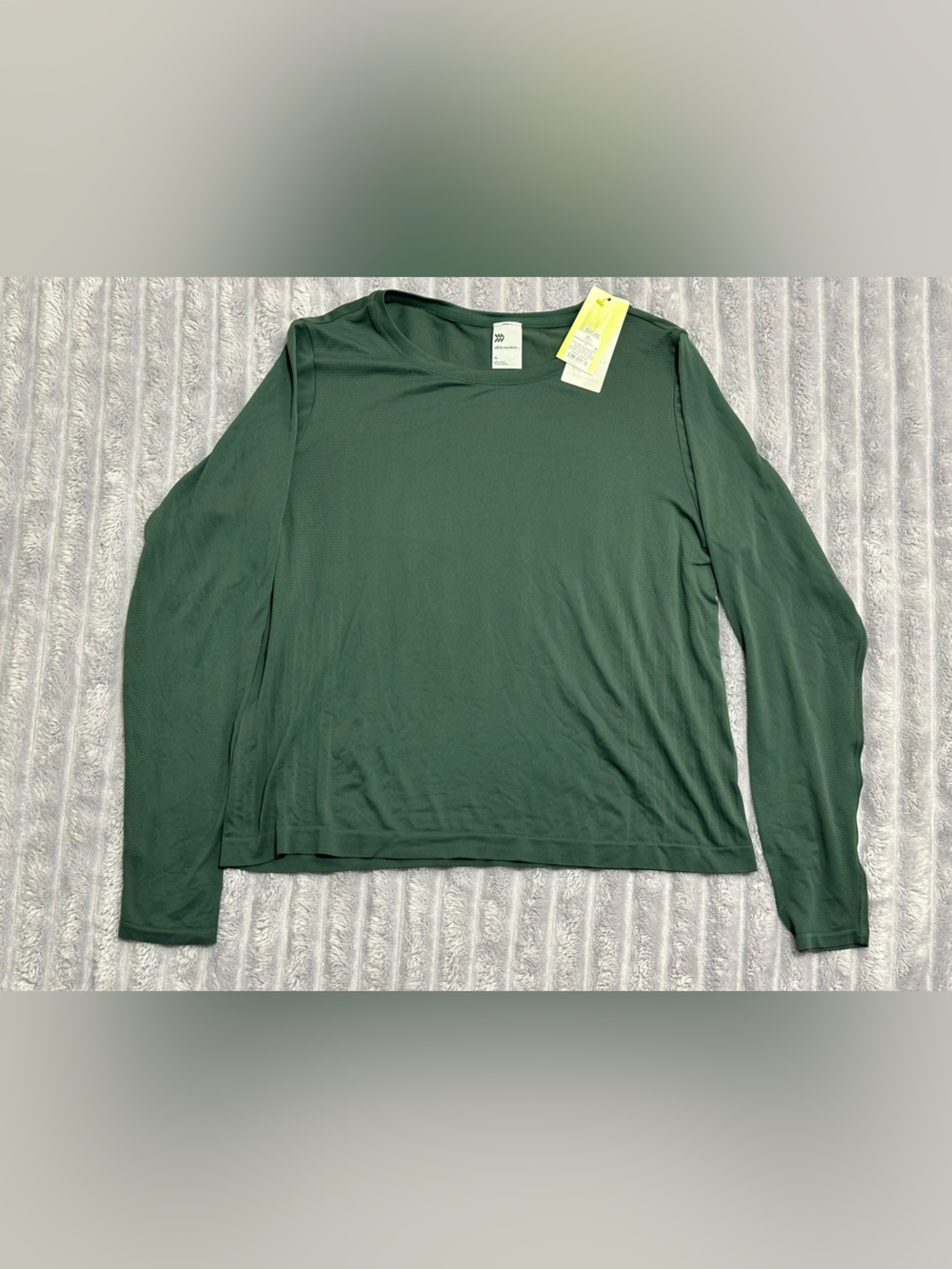all in motion Men's Long Sleeve Crewneck Shirt - Dark Green